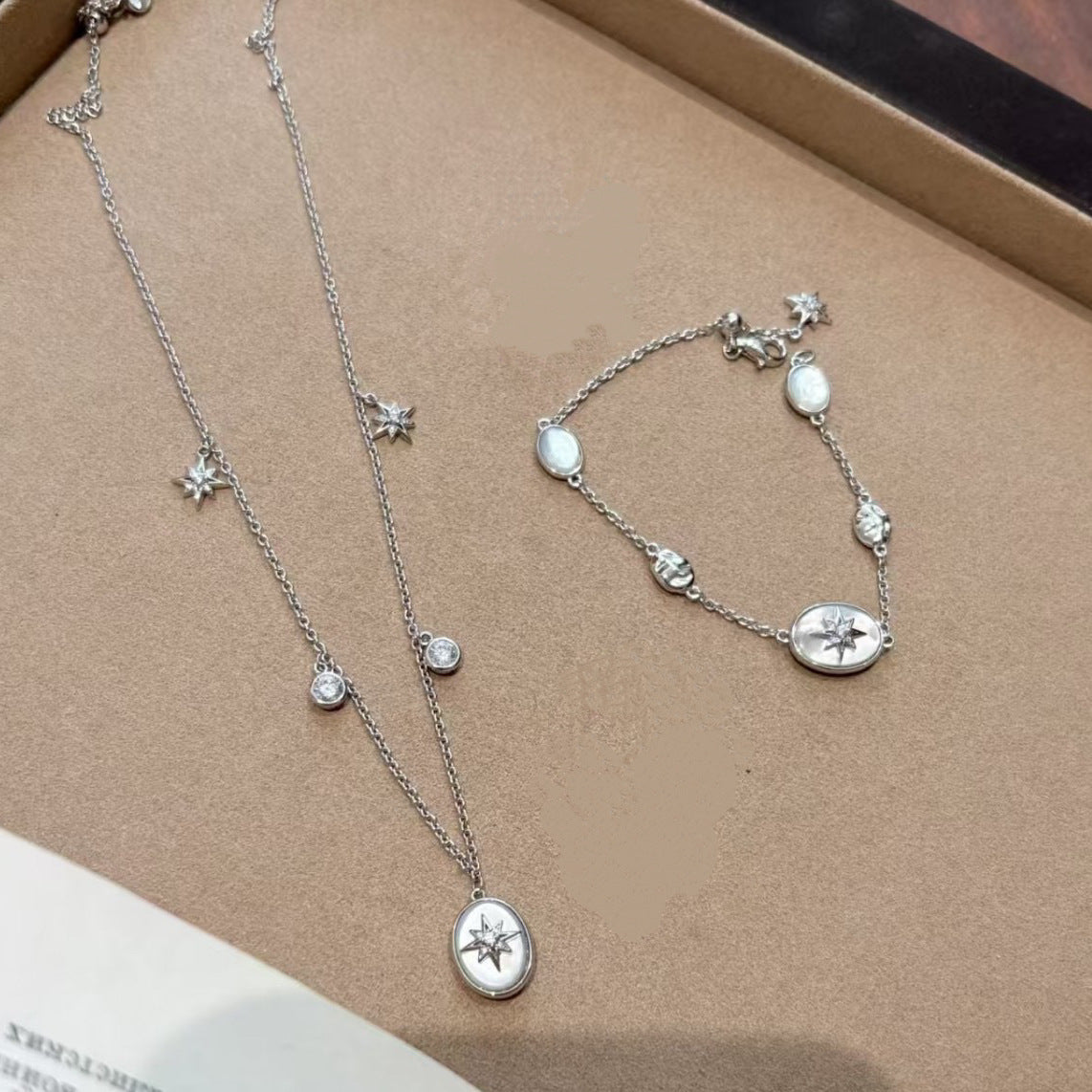 Eight-pointed Star Zircon Necklace